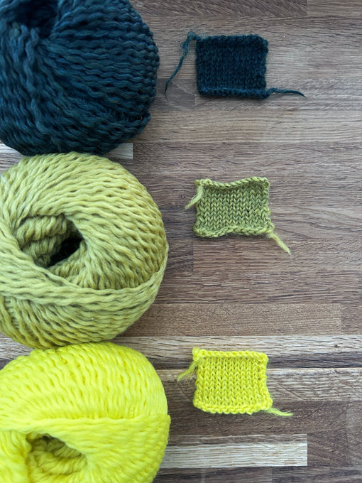 DARUMA GENMOU 原毛に近いメリノウール Swatches