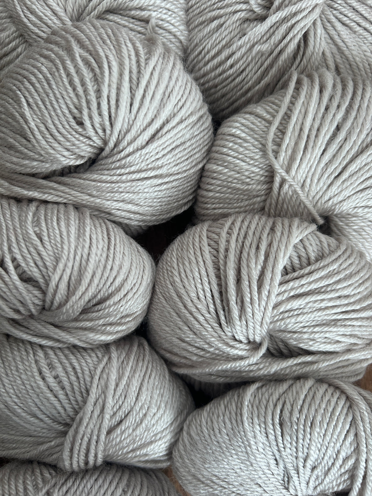 HAMANAKA 100% Wool in Greige